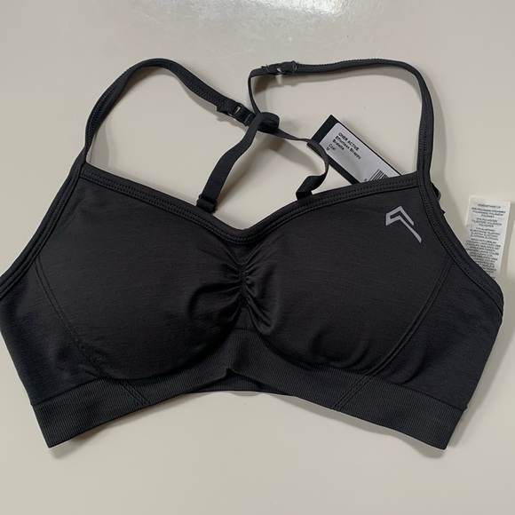 ⭐️HOST PICK⭐️ [M] NWT - ONER ACTIVE effortless strappy bralette - Picture 3 of 6